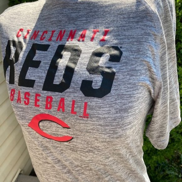 Cincinnati Reds Tee - Picture 2 of 2